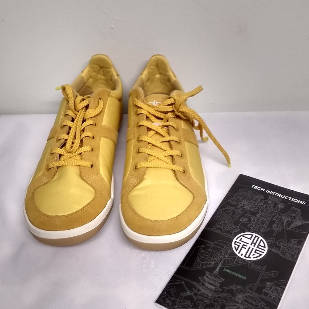 Plae Sneakers